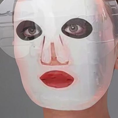 Máscara de LED da Beauty Pie é banida por alegações enganosas sobre anti-rugas