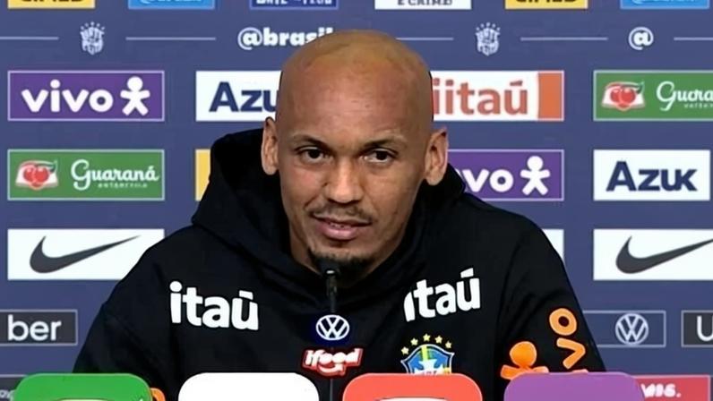 Fabinho, volante da seleção