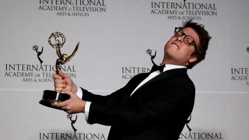 O humorista Fábio Porchat na cerimônia do Emmy Awards. (Foto: EFE/EPA/Jason Szenes)