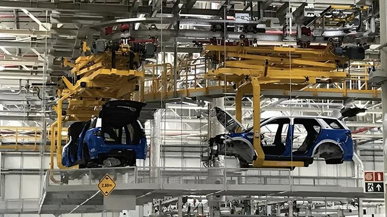 Tata Motors avalia encerramento da produção de Land Rover em Itatiaia