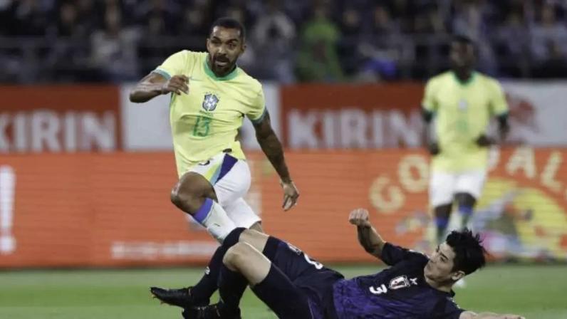 Fabrício Bruno falhou na derrota do Brasil para o Japão