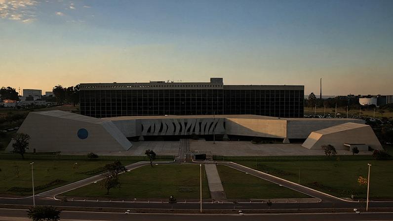 Na imagem, a sede do STJ (Superior Tribunal de Justiça) em Brasília