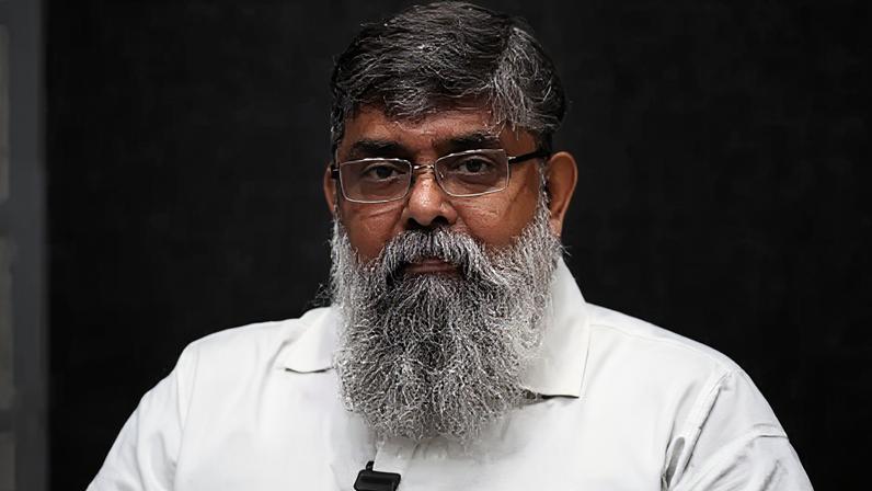 Jornalistas indianos denunciam negação de voto e passaporte a editor proeminente