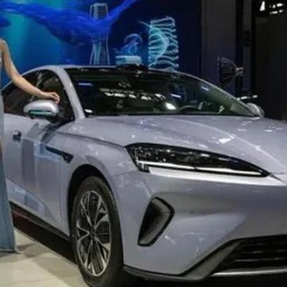 EUA incluem BYD em lista de empresas com vínculos militares chineses