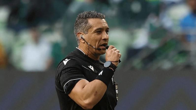 Felipe Fernandes de Lima foi o árbitro de Palmeiras 1 x 0 Chapecoense, pelo Brasileirão