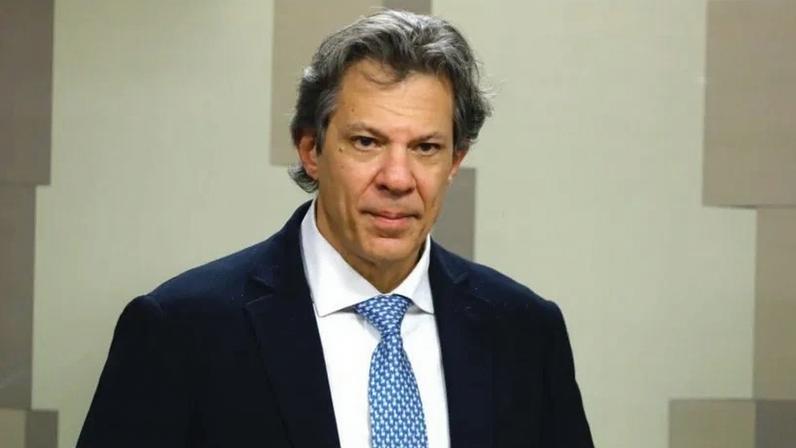 Haddad afirma que empresas foram ao Paraguai durante governo Bolsonaro