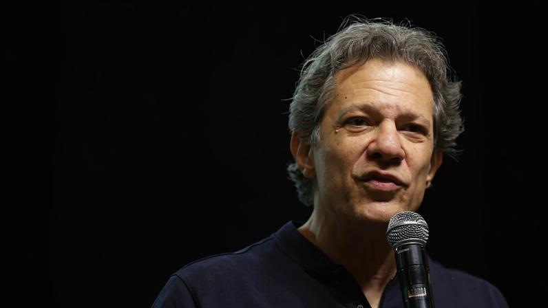 Ao ser questionado sobre as tarifas de Trump, Haddad (foto) disse acreditar que Lula tem condições de conduzir as negociações