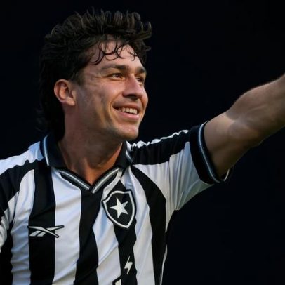 São Paulo e Botafogo discutem troca de Newton por Ferraresi