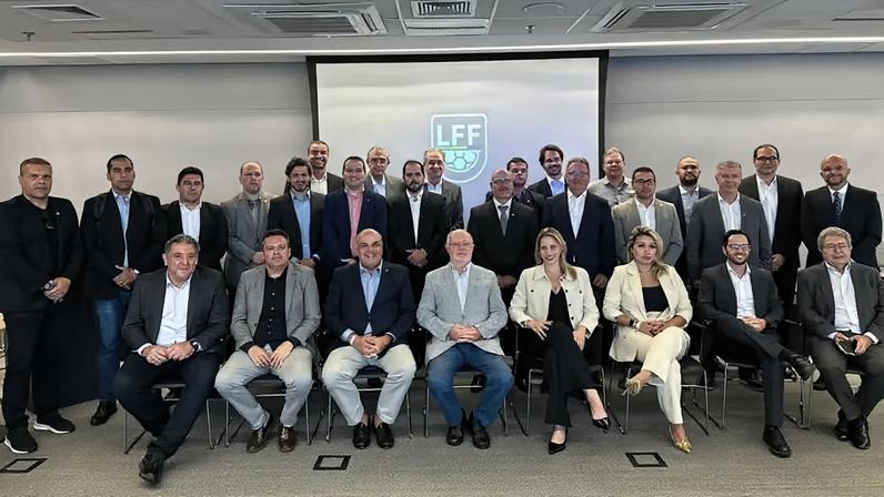 Dirigentes de alguns clubes da FFU — Foto: Divulgação