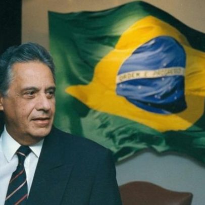 Jovens de PT e PL avaliam prós e contras de FHC aos 95 anos