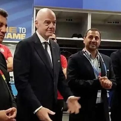 Infantino discursa no vestiário do Irã e ouve desabafo: falta de humanidade