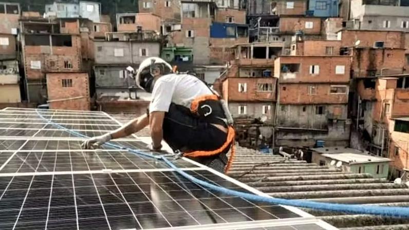 Distribuição comunitária de energia solar. — Foto: Divulgação / MME