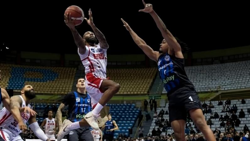 Franca segura reação do Pinheiros e fica perto do pentacampeonato no NBB