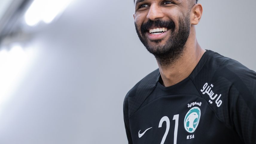 Goleiro Al-Owais no treino regenerativo da Arábia Saudita — Foto: Divulgação