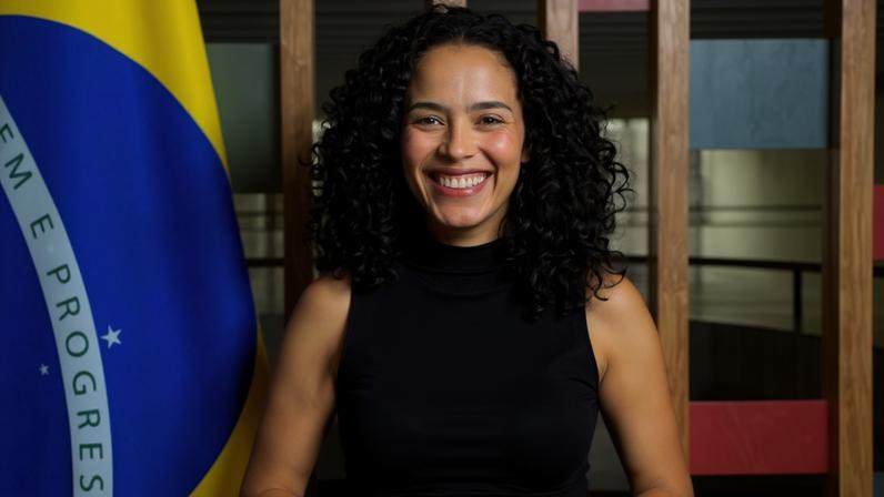 Flávia Medeiros, oficial de chancelaria do Itamaraty que foi exonerada