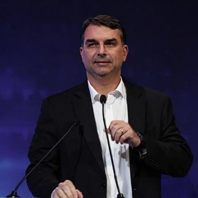 Flávio diz que governo trata quem gera empregos como criminosos