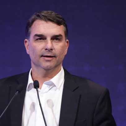 Flávio Bolsonaro se inscreve em audiência nos EUA sobre tarifaço
