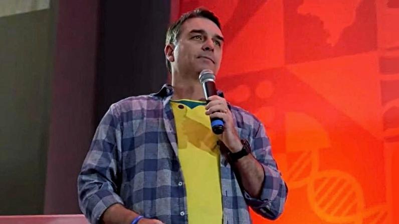 Flávio Bolsonaro na Feira Internacional da Cadeia Produtiva da Carne (Feicorte)