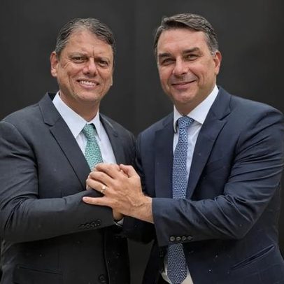 Flávio Bolsonaro quer vincular sua campanha à de Tarcísio de Freitas