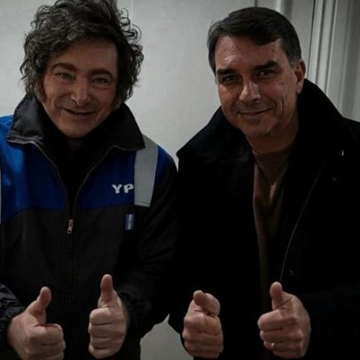 Flávio Bolsonaro se reúne com Milei na Argentina