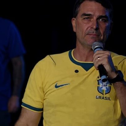 Flávio diz ser candidato à presidência por missão dada