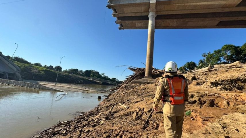 Corpo de Bombeiros alerta que Rio Iaco está interditado — Foto: Corpo de Bombeiros