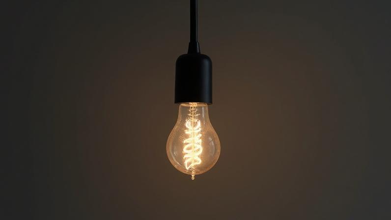 Articulista afirma que expansão da energia solar e eólica exige novas reservas para garantir atendimento nos horários de pico