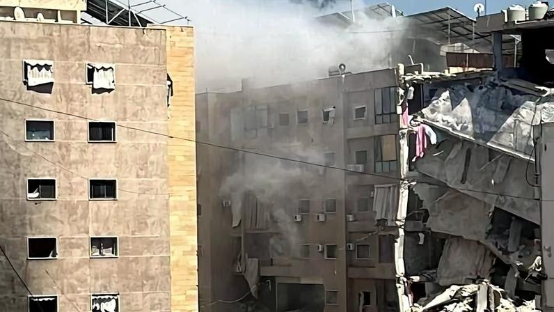 Imagem colorida, Israel bombardeia subúrbio de Beirute após foguetes do Hezbollah - Metrópoles