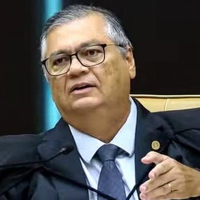 Dino mantém retirada de vídeos de vereador contra David Almeida