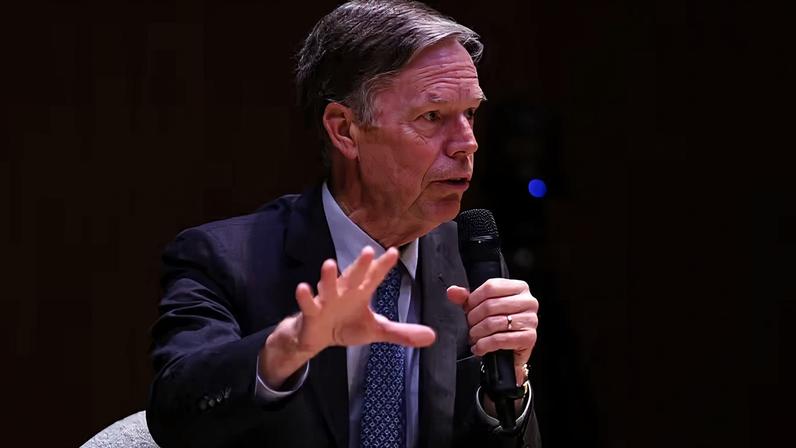 Nicholas Burns: “Espero que nossos governos possam se mover no sentido de sermos mais próximos um do outro que da China” — Foto: Divulgação