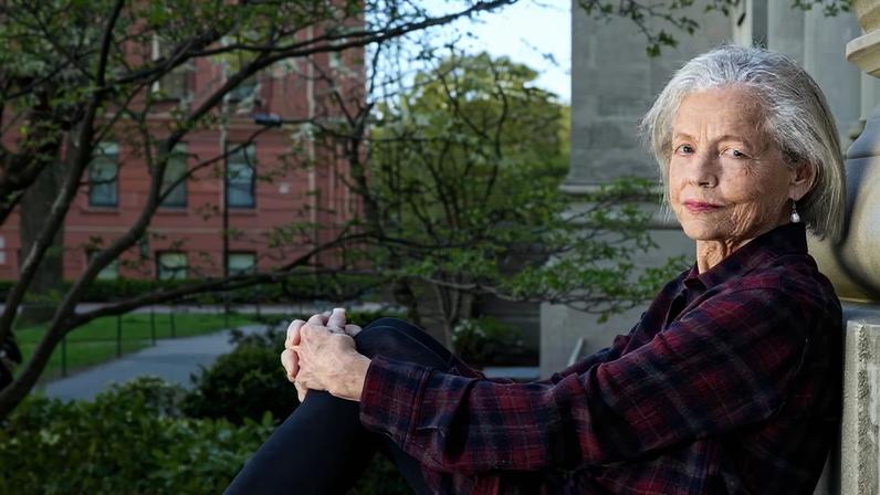 Elizabeth Bartholet: “Em países com mais pobres, presença na escola dá possibilidade de se afastar da pobreza” — Foto: Jessica Scranton/Divulgação