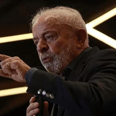 Plano de Lula para 4º mandato propõe educação integral, tarifa zero e impostos