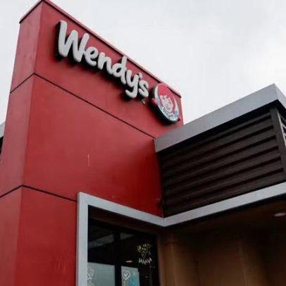 Post pedindo para salvar Wendy's viraliza e ações da empresa sobem nos EUA