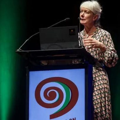 Cientista britânica ajuda a mapear aumento de diagnósticos de autismo feminino