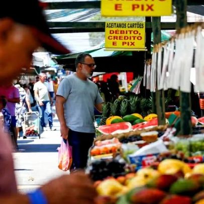 Inflação cai para 0,58% em maio; alimentação em casa atinge recorde em 18 anos