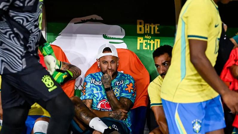 Neymar está fora do amistoso por causa de lesão