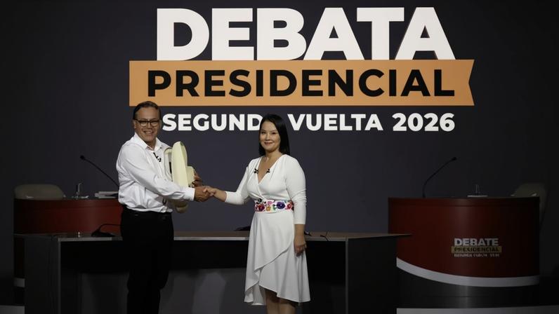 Foto colorida mostra Roberto Sanchez e Keiko Fujimori, candidatos a presidente do Peru - Metrópoles