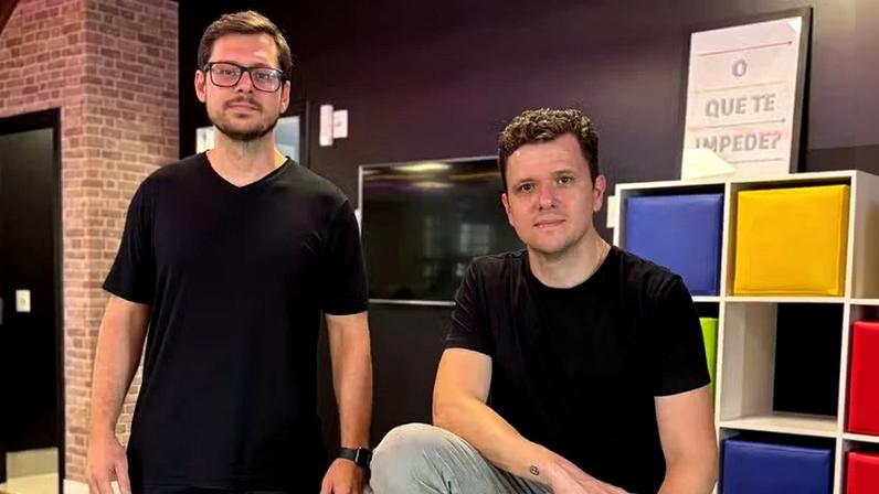 Anderson Fantini (CTO) e Tiago Vailati (CEO), os cofundadores da Loopia — Foto: Divulgação