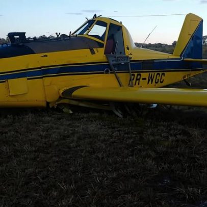 Avião agrícola faz pouso de emergência no RS após falha no sistema de controle