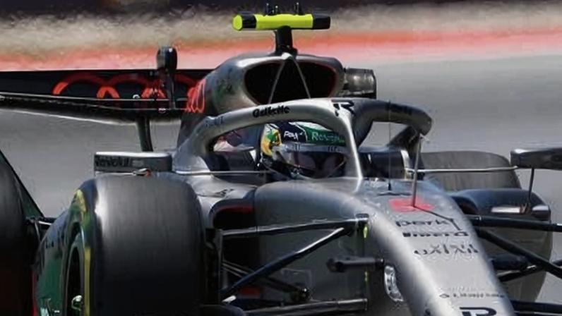 Gabriel Bortoleto, da Audi, na pista da Catalunha, em Barcelona