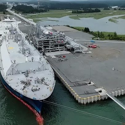 Japão retoma construção de navios de GNL para segurança energética