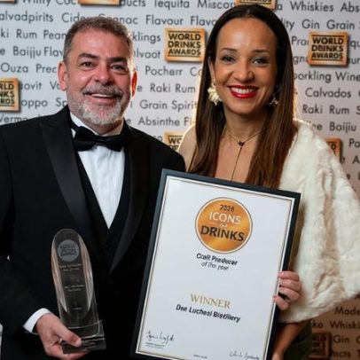 Destilaria mineira vence prêmio em Londres e vira a melhor produtora do mundo
