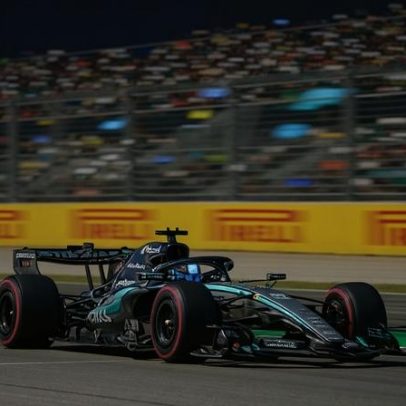 Russell supera Hamilton por 0,064s e conquista pole em Barcelona