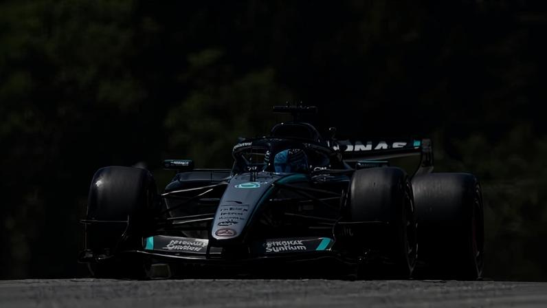 George Russell durante treino de classificação no GP da Áustria