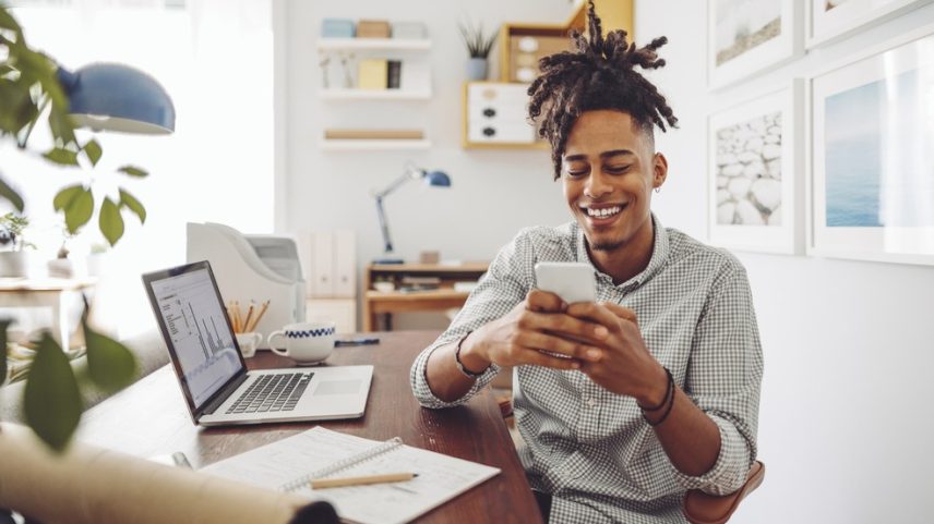 Geração Z abandona poupança e monta carteira mais diversificada que gerações anteriores — Foto: GettyImages