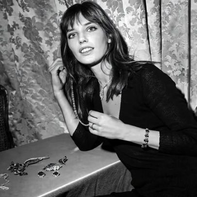 Vestido favorito de Jane Birkin dos anos 60 é coringa em qualquer estação