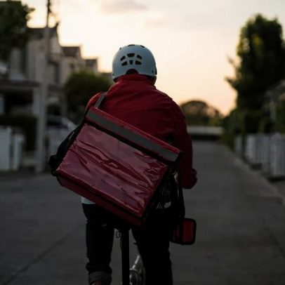 Move Brasil explica condições para entregadores financiarem motos ou bicicletas