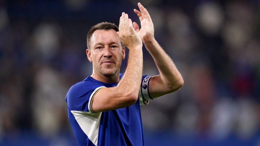 John Terry jogou mais de 700 partidas com a camisa do Chelsea — Foto: Getty Images