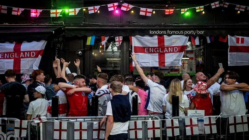 Lei pode afetar transmissões da Copa em milhares de pubs na Inglaterra; entenda — Foto: Getty Images