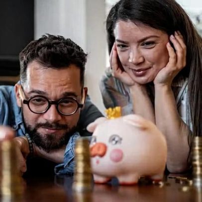 Para muitos brasileiros, morar junto é decisão financeira, não apenas romântica